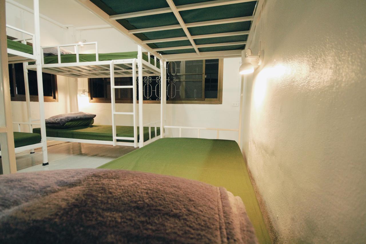 Mint Hostel Bangkok Exterior foto